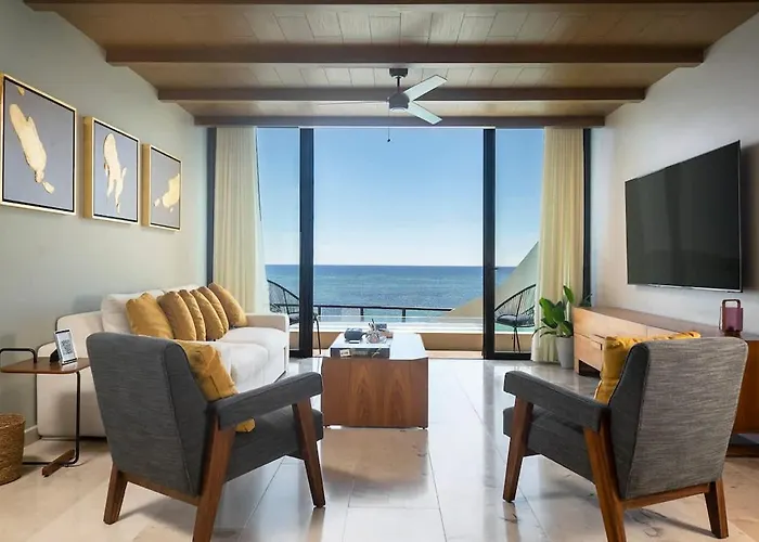 Beachfront 2br Condo, Private Pool & Tankah Bay