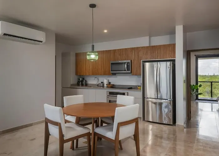 Beachfront 2br Condo, Private Pool & Tankah Bay