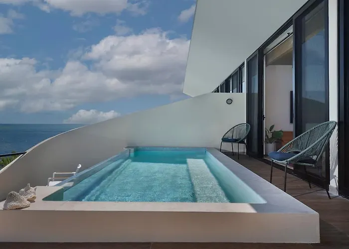 Beachfront 2br Condo, Private Pool & Tankah Bay