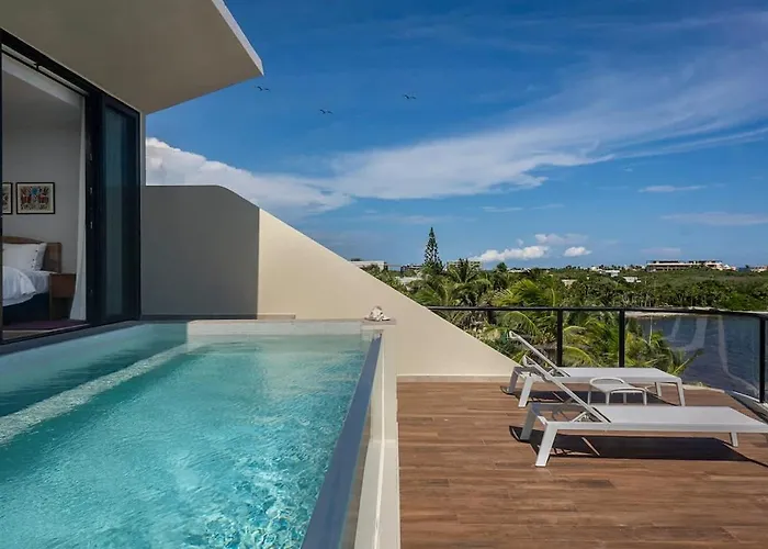 Appartement Beachfront 2br Condo, Private Pool & Tankah Bay