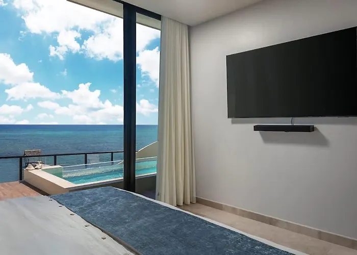 Beachfront 2br Condo, Private Pool & Tankah Bay * Tulum