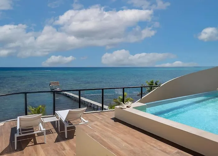 Apartamento Beachfront 2br Condo, Private Pool & Tankah Bay Tulum