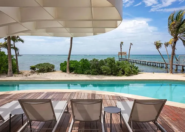 Appartement Beachfront 2br Condo, Private Pool & Tankah Bay *